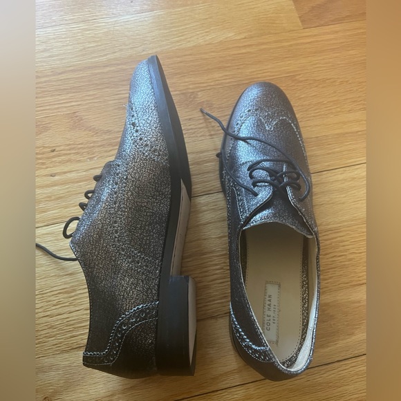 New COLE HAAN Grand Os Metallic Golden Leather Oxfords Flats Size 7.5 - Picture 2 of 6